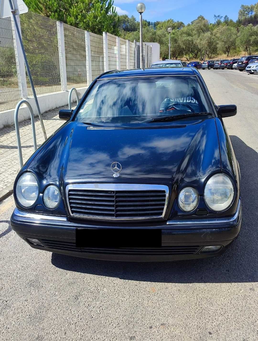 Mercedes E300TD Avangard