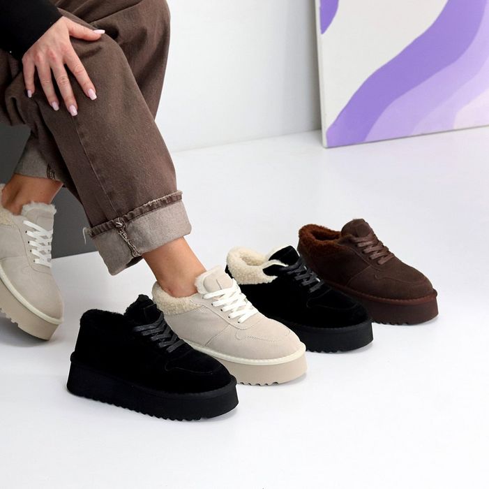 Жіночі шкіряні зимові Кросівки уггі в кольорах