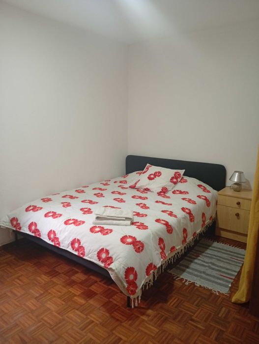 Quarto para estudantes em apartamento T4 na Prelada