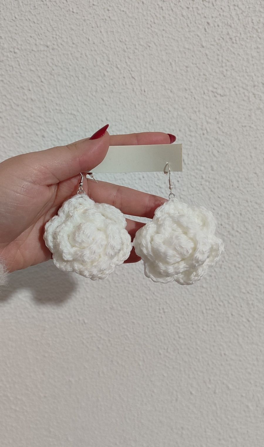 Brincos Rosas em Crochet