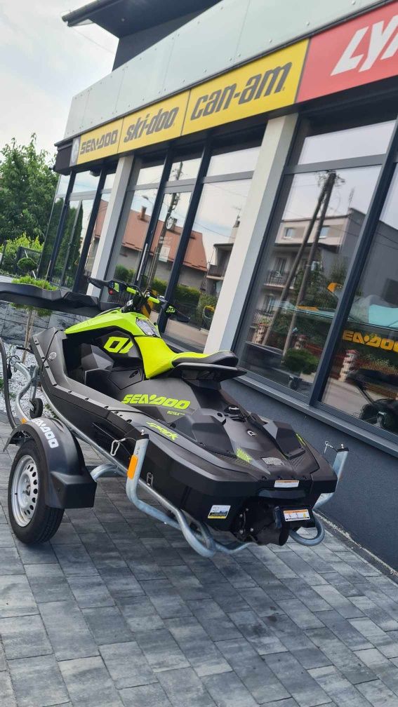 przyczepa podłodziowa BRP pod skuter wodny  Spark Click & Go Trailer
