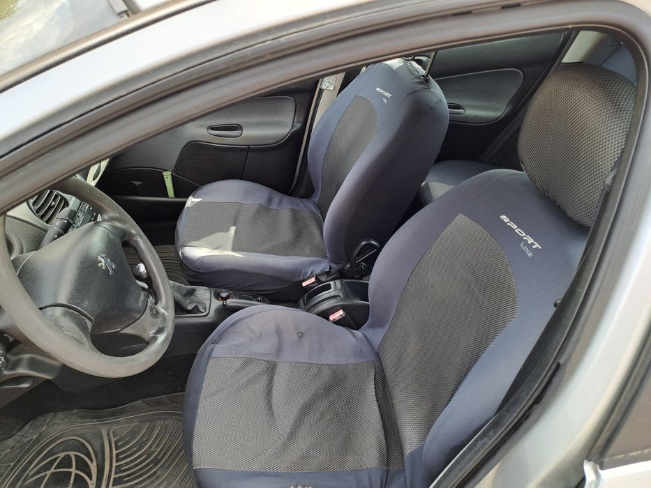 Peugeot 206. 1,4 benzyna,  niski przebieg   długo oc , nowy przegląd t