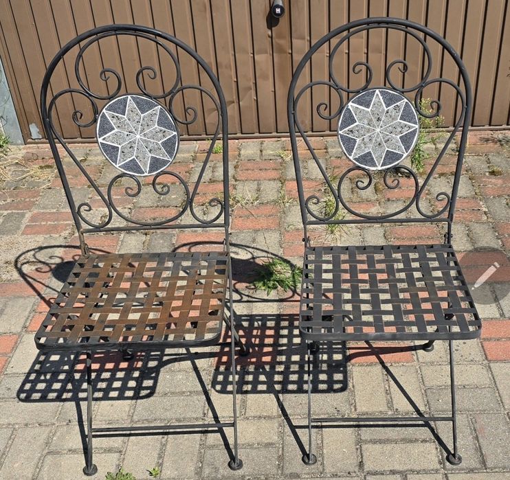 Stół ogrodowy i krzesła