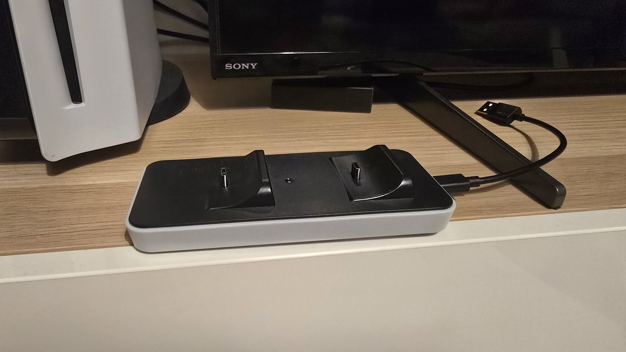 Sony Playstation 5 z napędem + pad + gratisy  // PS5 z NAPĘDEM OP.//