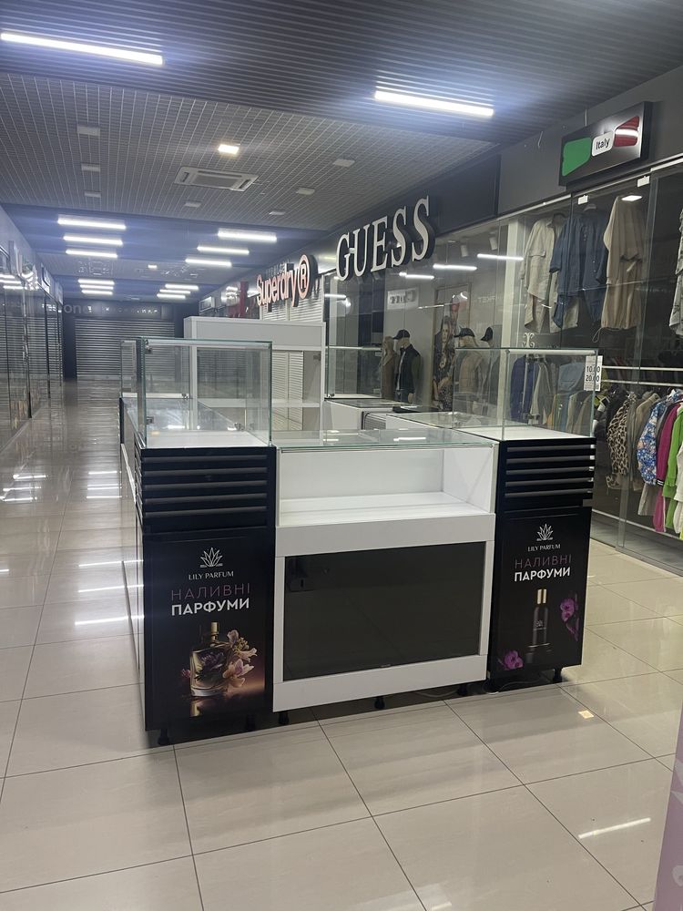 Торговий острів, 6м2, з телевізором та підсвіткою