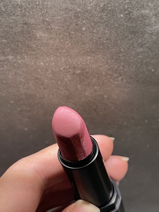 Pomadka Catrice Scandalous Matte 060