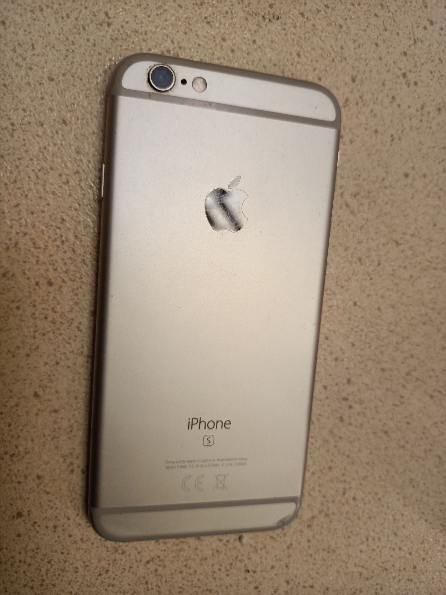 iPhone S na części