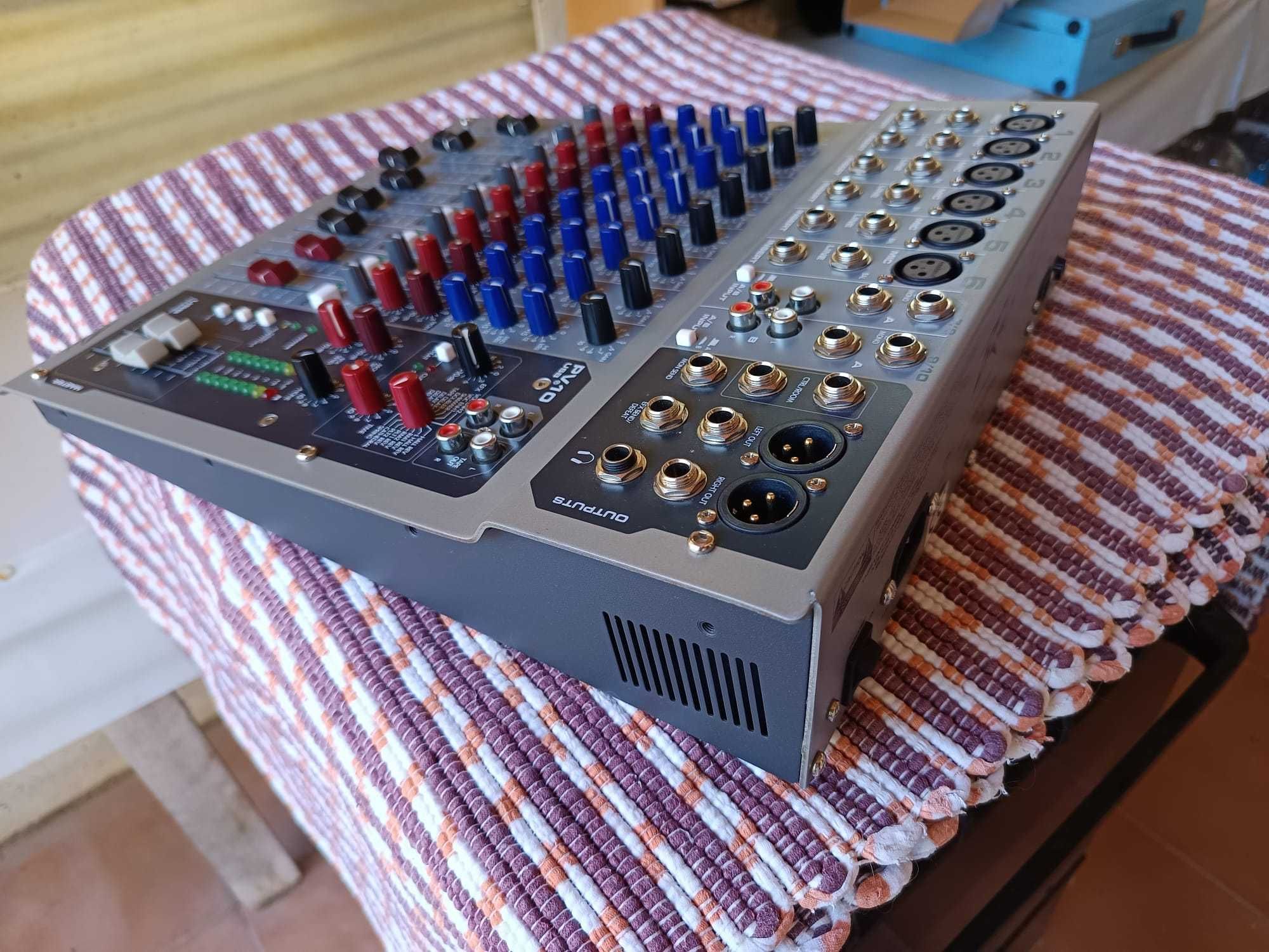 Mesa de mistura Peavey PV10 com entrada/saida USB