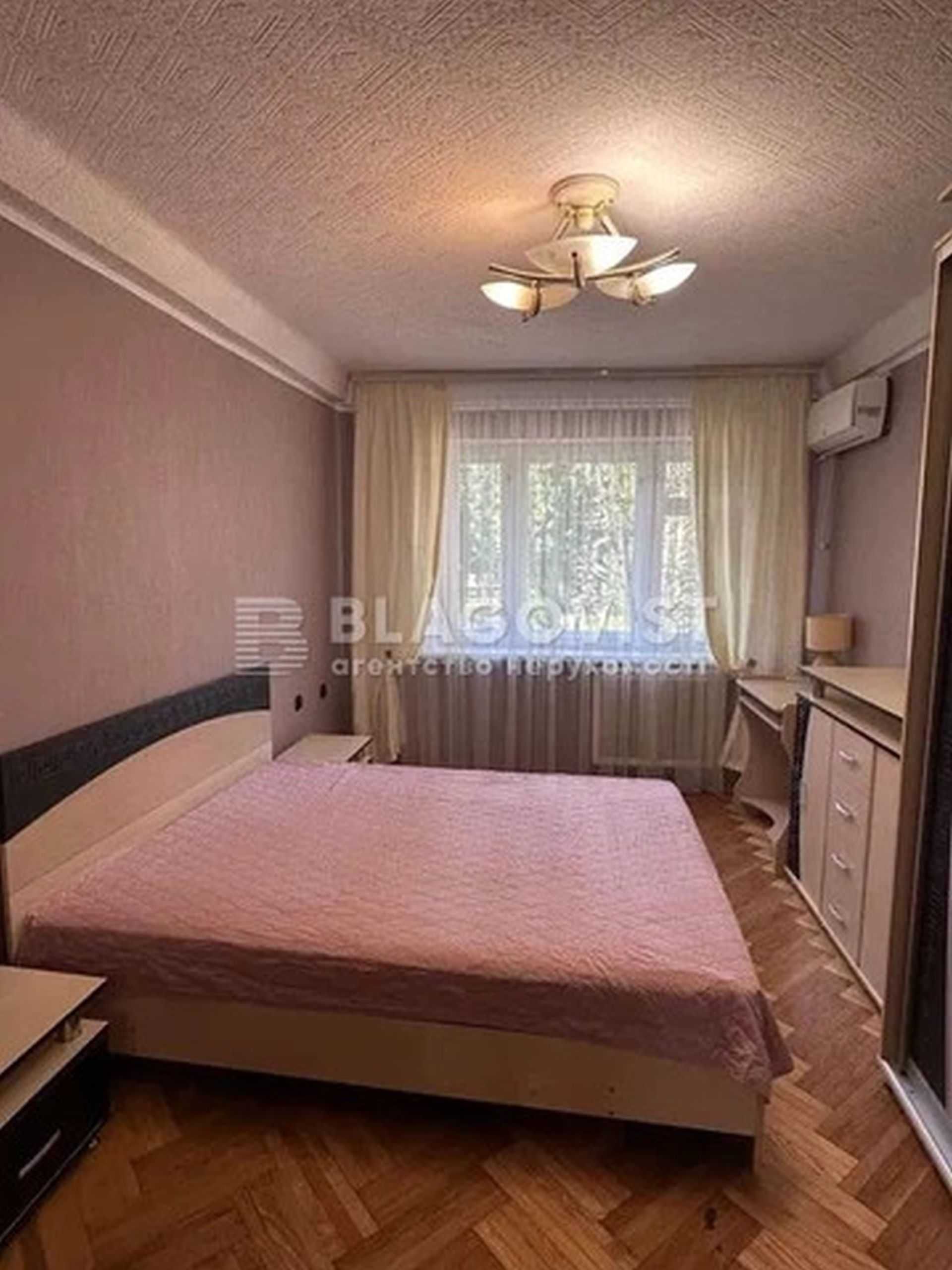 Продам 2К квартиру вул. Литвиненко-Вольгемут 1б Святошинський р-н