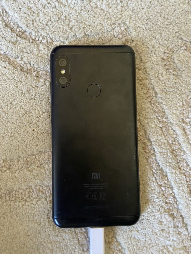 Телефон Xiaomi Mi A2 Lite