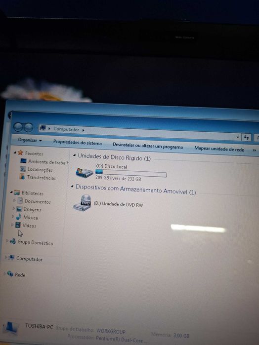 Toshiba L350 17" Ecrâ Grande Windows 7 3GbRam disco 250gb