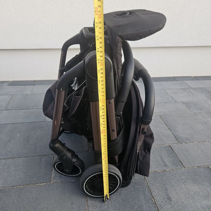 Ultra lekka i kompaktowa spacerówka Didofy Aster 2