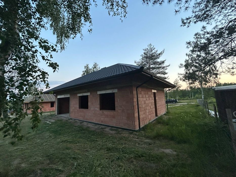 Domy w stanie surowym w Jagodniku