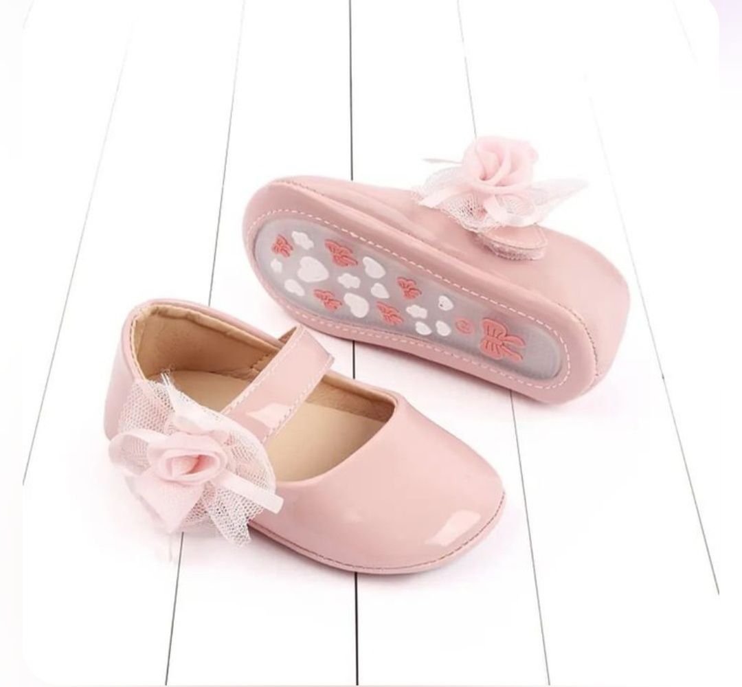 Туфлі - пінетки для дівчинки