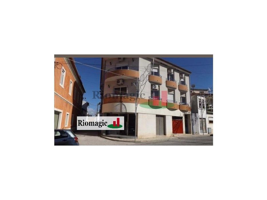 Loja em Amiais de Baixo Santarém ***RIOMAGIC***