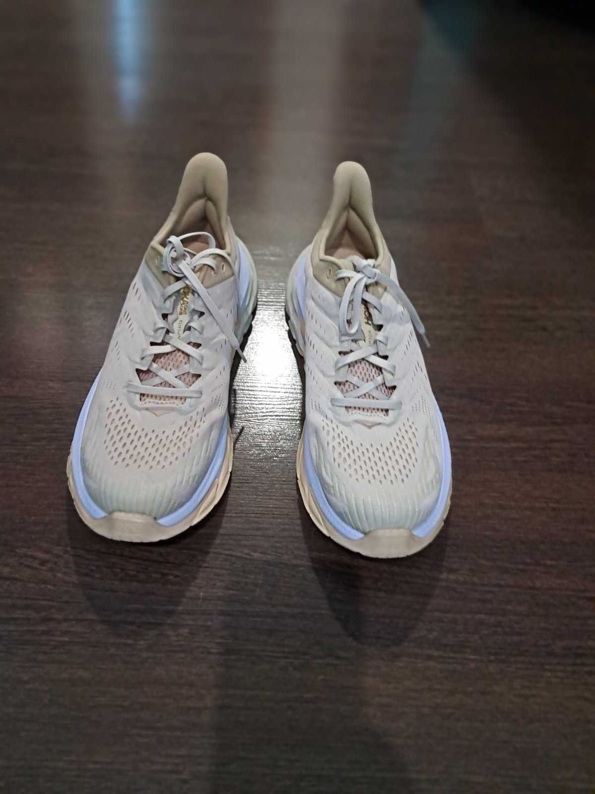 Кросівки HOKA One One clifton edge.   Р 48   31см