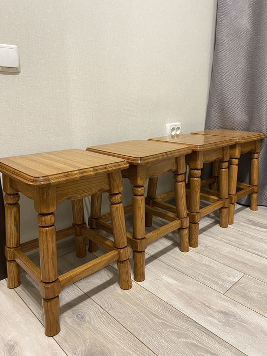Продам табуретки з масиву ясеня