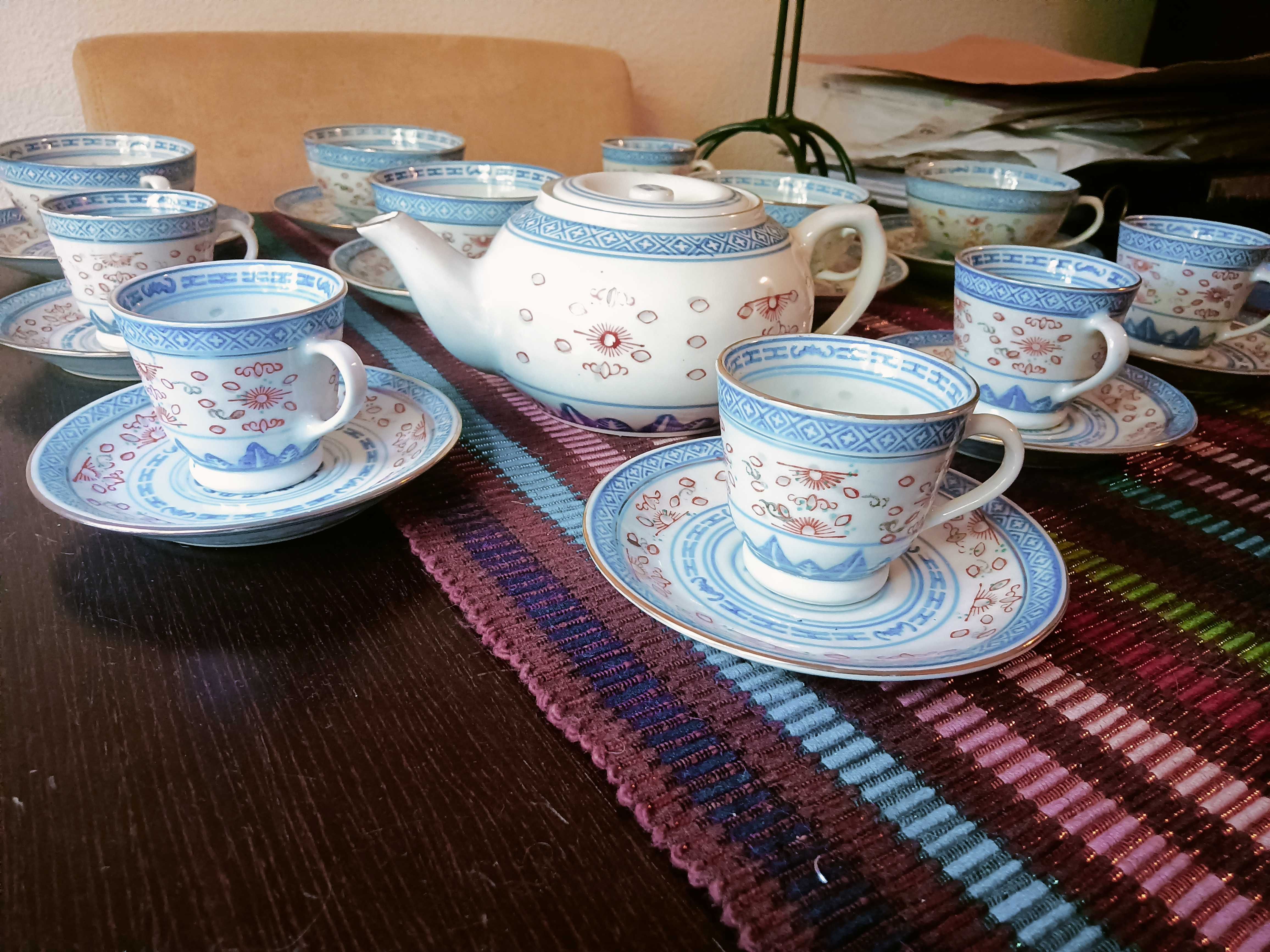 Serviço de chá e serviço de café. Estilo chinês