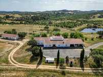 Herdade de Sobro com 93,50 ha, com Monte,  situada em Santa Luzia, Our