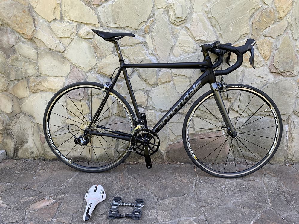 Шосейний велосипед Cannondale caad12 ultegra