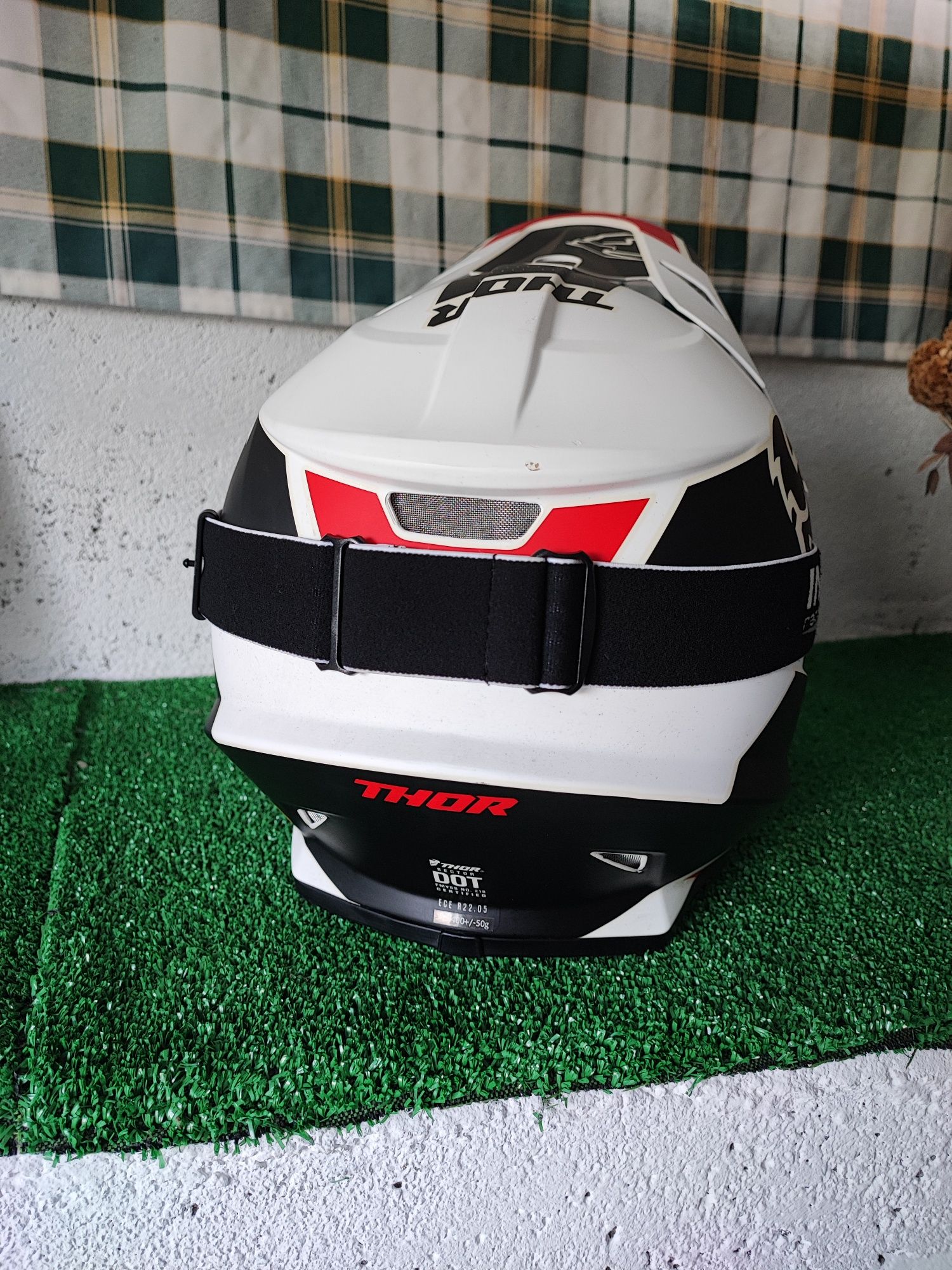 Capacete THOR com óculos IMS