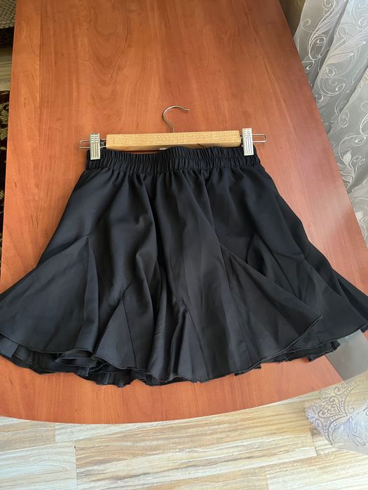 Трендова спідниця-шорти