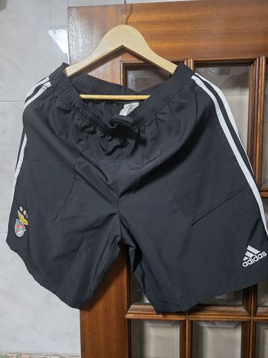 Calcoes do benfica pretos adidas