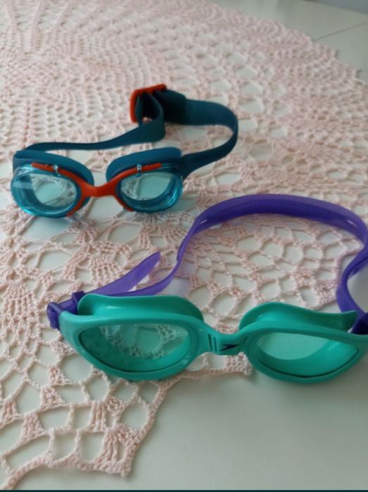 Okulary pływackie różne