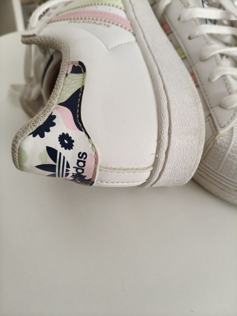 Tênis Adidas n34