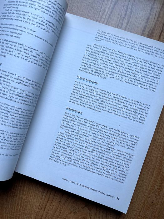 Livro "Marketing Management" de Philip Kotler