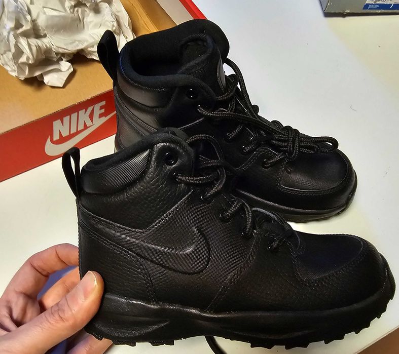 Buty Nike zimowe  dla dziecka nr 31 nowe