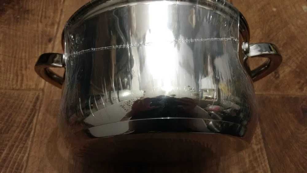 Garnek z pokrywą szklaną z stali nierdzewnej 4litry 4l 22cm