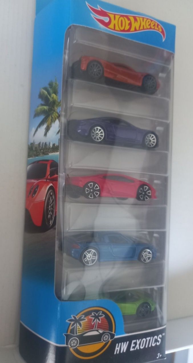 Pack de 5 hot wheels EXOTICS saiu no ano 2016