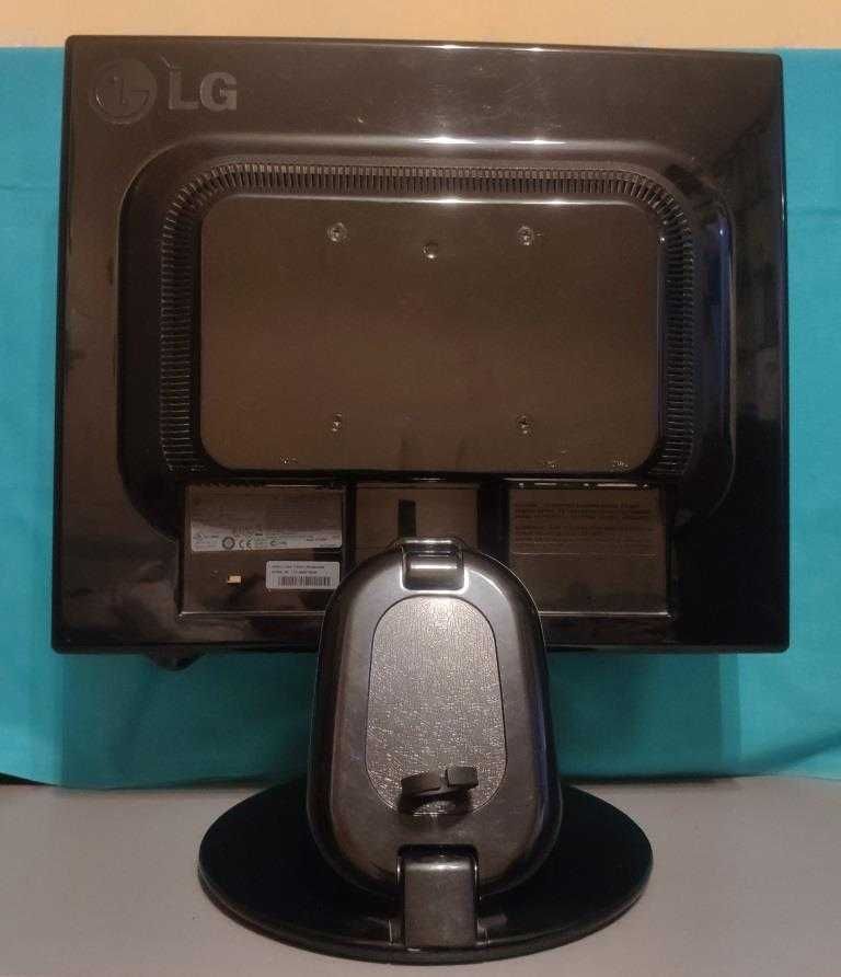 Монитор 19" LG Electronics L1972H-PF