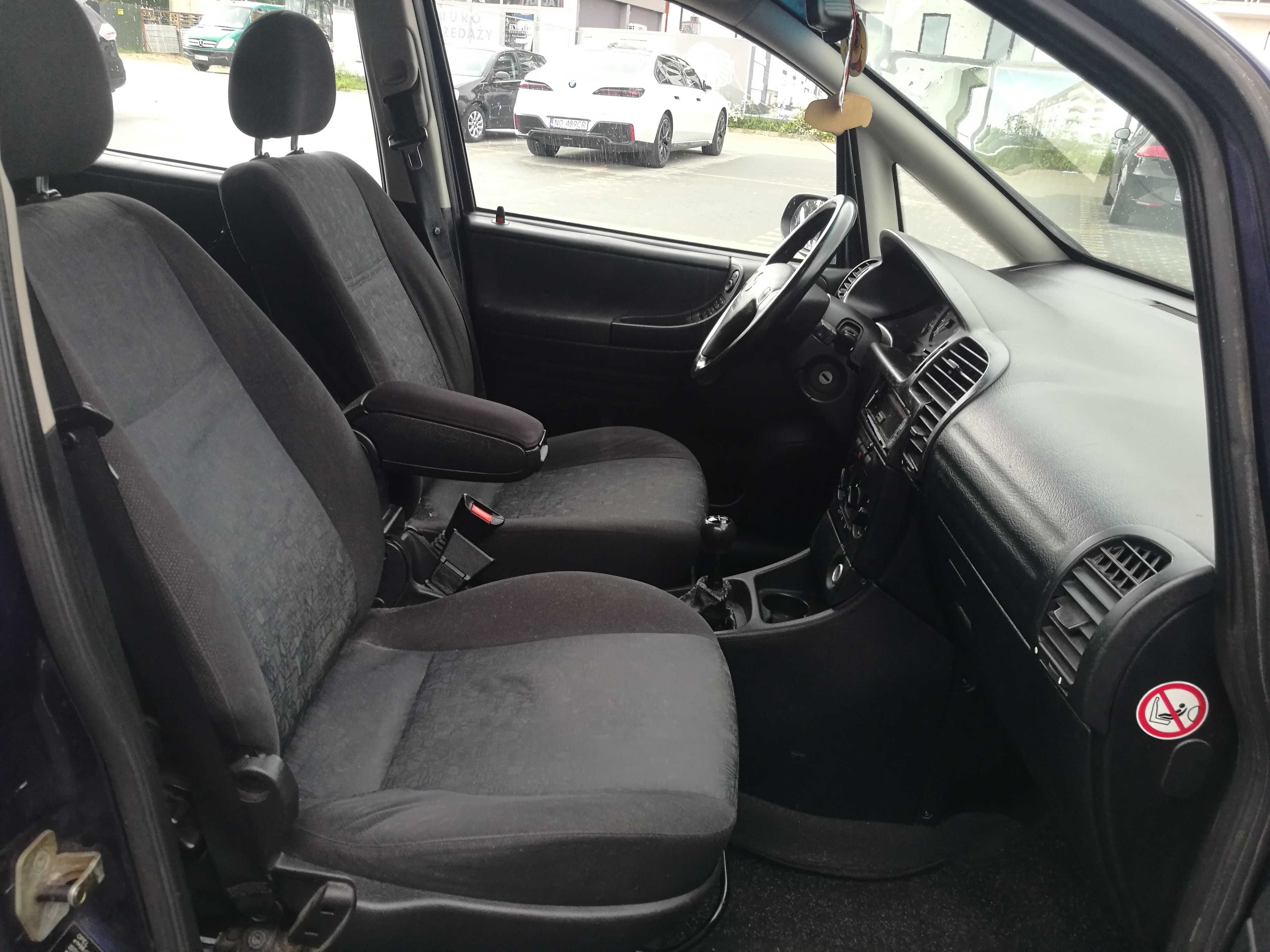 KLIMA Sprawna.. 7 osobowa.. Ekonomiczny-ZAFIRA-r2000. poj1.8benz.