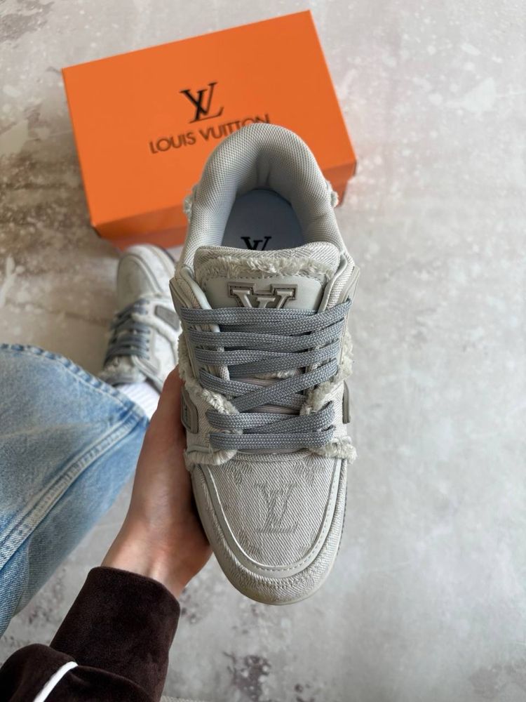 Louis Vuitton Trainer Grey