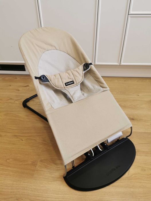 BABYBJORN leżaczek Balance Soft + ZABAWKA