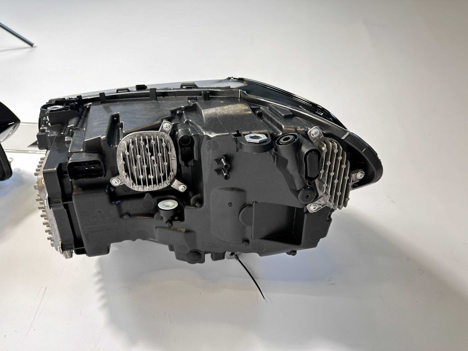 Фара правая левая G01 X3M, G02 X4M