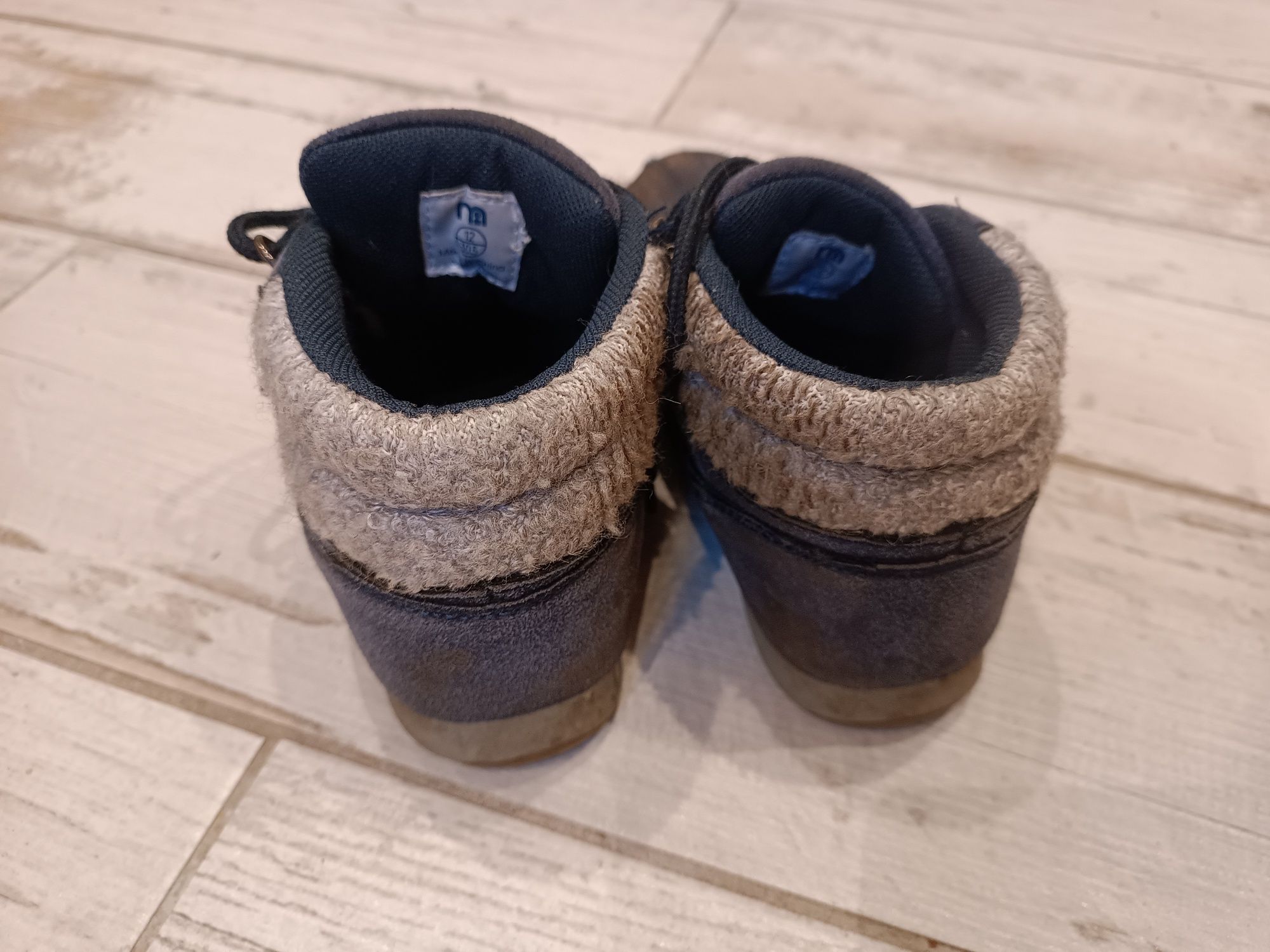 Trzewiki buty wiosenne półbuty 30 19 cm Mothercare zamsz