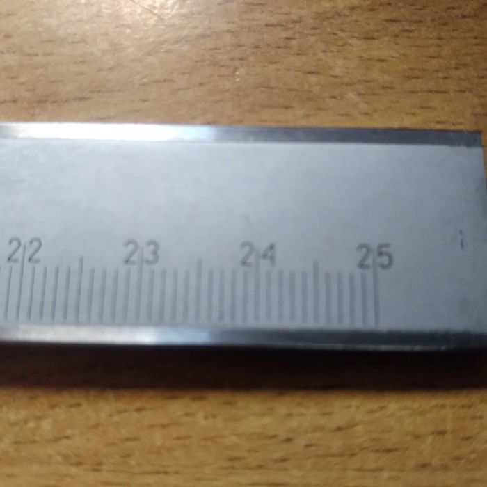 Metalowa suwmiarka 25 cm / Zachęcam do zakupu