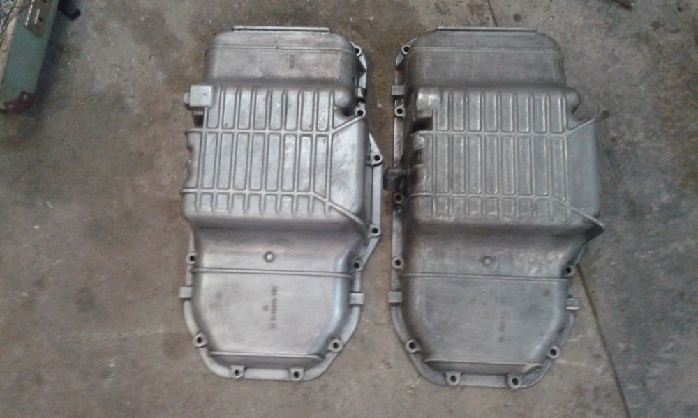 Продам хорошие, два потдона, два кожуха, дви кришки, цина по тел.