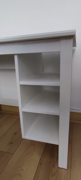 Mesa secretária Ikea