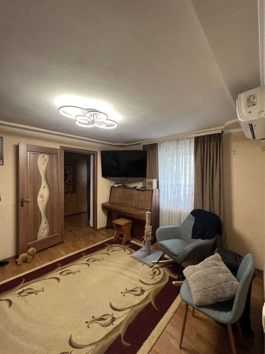 Продаж частини будинку на Крошні. 120 м2, 7 соток. Торг.