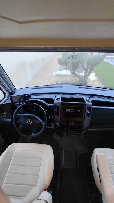 Autocaravana integral Mercedes Pilote