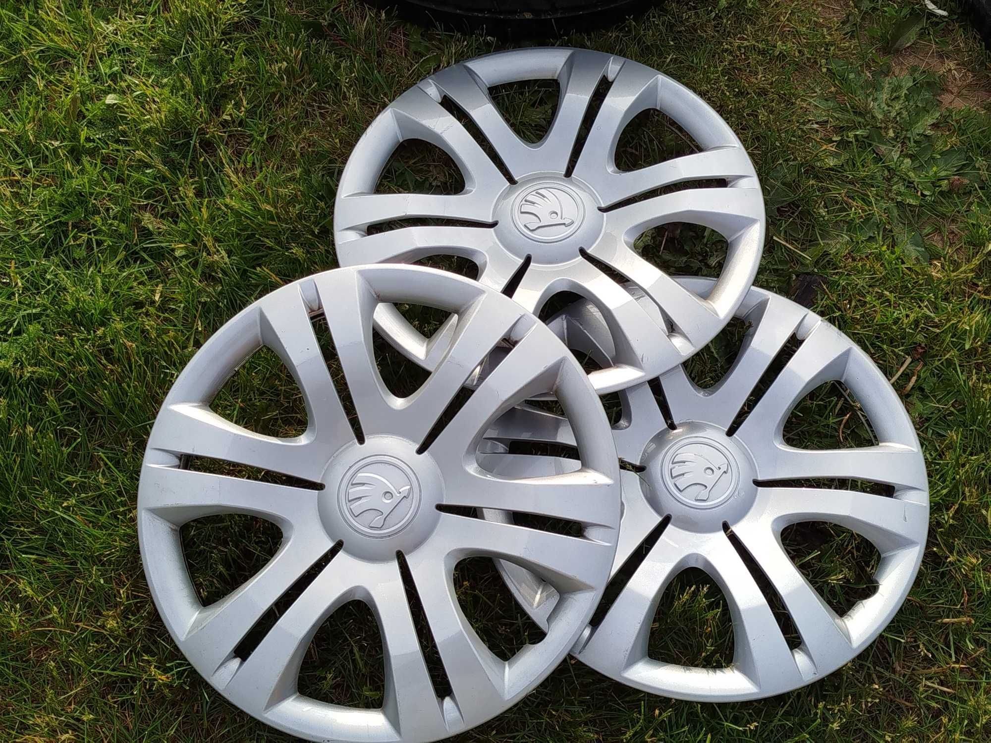 Felgi stalowe 15 plus kołpaki skoda