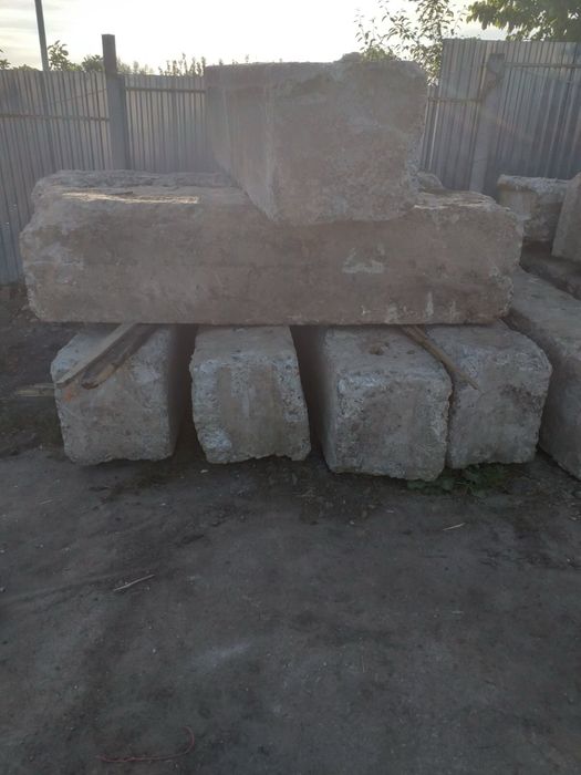 Продам фундаментні блоки