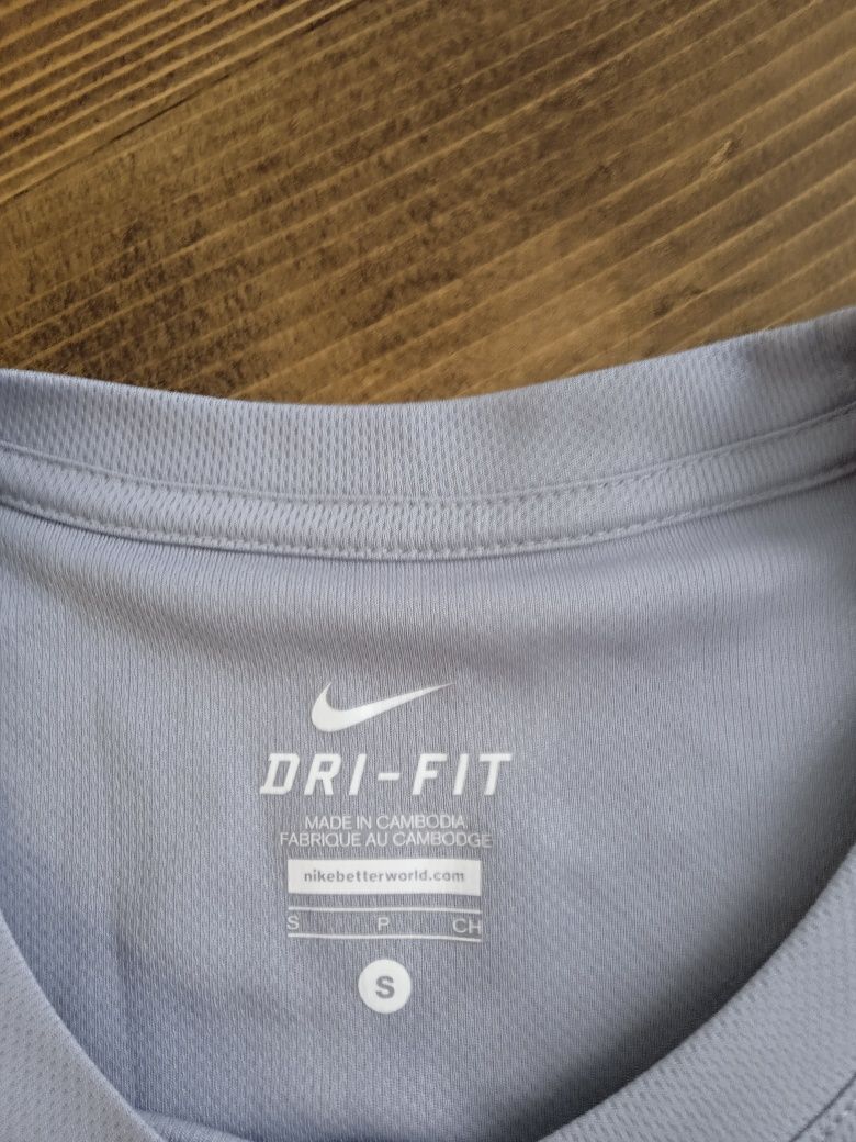 Майка Dri-Fit Nike