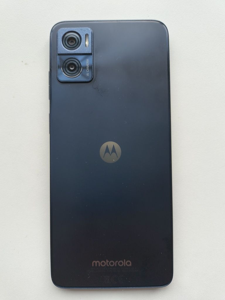 Motorola e22 jak nowa