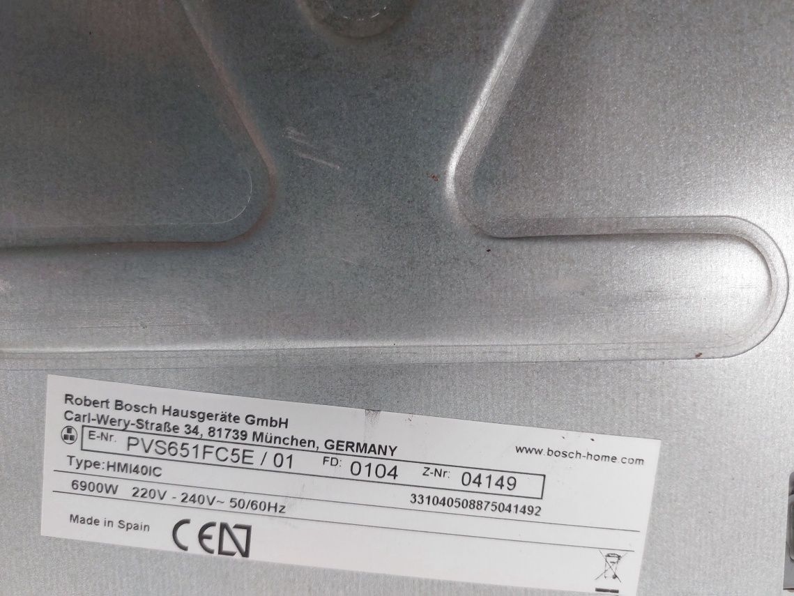 Płyta indukcyjna Bosch PVS651FC5E działa
