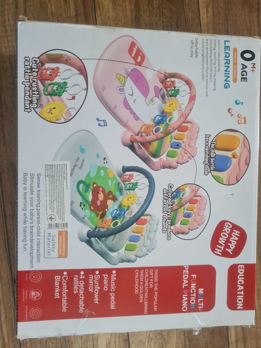 Розвиваючий килимок для дітей із дугою та  піаніно. Для дівчинки